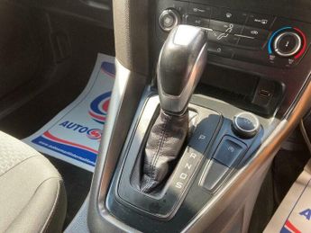 Ford Focus 1.0T EcoBoost ST-Line Auto Euro 6 (s/s) 5dr