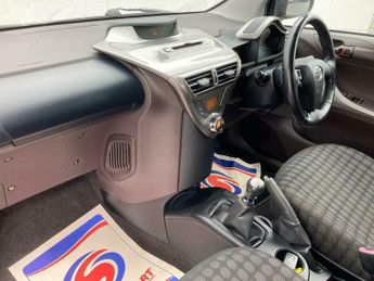 Toyota iQ 1.0 VVT-i 2 Euro 4 3dr