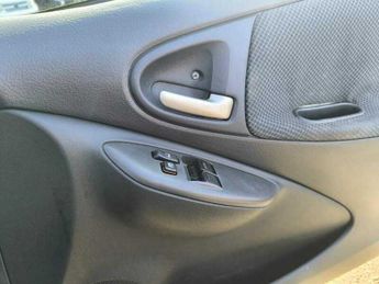 Toyota Yaris VVTI T SPIRIT