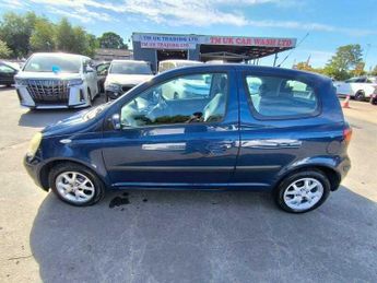 Toyota Yaris VVTI T SPIRIT