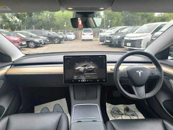 Tesla Model 3 LONG RANGE AWD