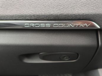 Volvo V40 D2 CROSS COUNTRY LUX