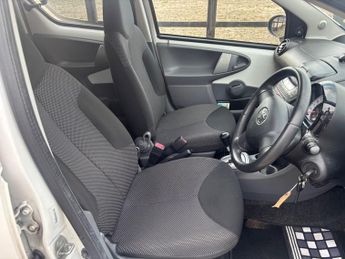 Toyota AYGO VVT-I GO MM