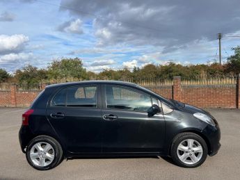 Toyota Yaris VVTI T SPIRIT
