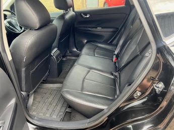 Nissan Pulsar TEKNA DIG-T XTRONIC