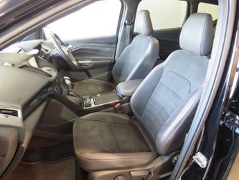 Ford Kuga ST-LINE X TDCI