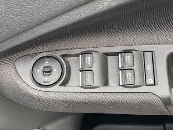 Ford C-Max 2.0 TDCi Titanium MPV 5dr Diesel Powershift Euro 6 (s/s) (Nav) (