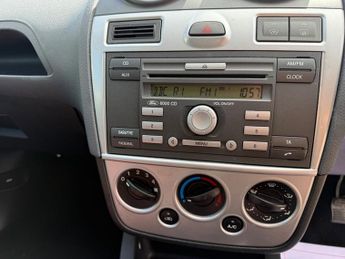 Ford Fiesta FREEDOM 16V