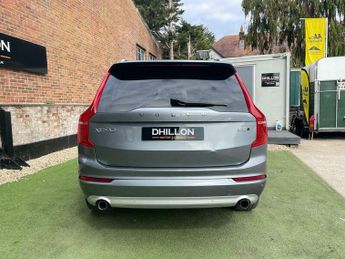Volvo XC90 D5 MOMENTUM AWD