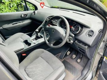 Peugeot 3008 1.6 HDi Active SUV 5dr Diesel Manual Euro 5 (112 ps)