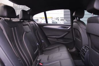 BMW 5 SERIES 530d M SPORT