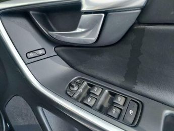 Volvo XC60 2.0 D4 R-Design Lux Nav Auto Euro 6 (s/s) 5dr