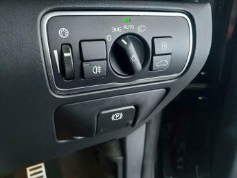 Volvo XC60 2.0 D4 R-Design Lux Nav Auto Euro 6 (s/s) 5dr