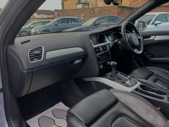 Audi A4 AVANT TDI S LINE