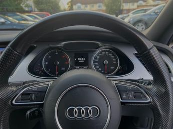Audi A4 AVANT TDI S LINE