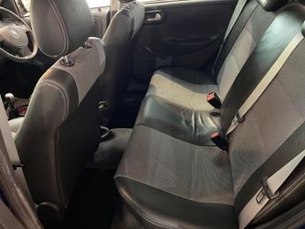 Vauxhall Corsa 1.4i 16v SXi+ Hatchback 5dr Petrol Manual (142 g/km, 89 bhp)
