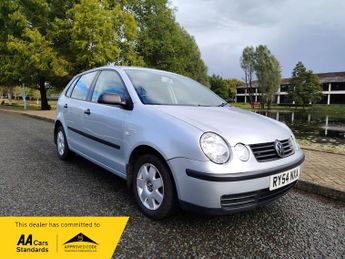 Volkswagen Polo 1.4 Twist Hatchback 5dr Petrol Automatic (182 g/km, 75 bhp)
