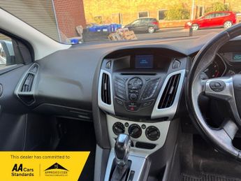 Ford Focus 1.6 Zetec Powershift Euro 5 5dr