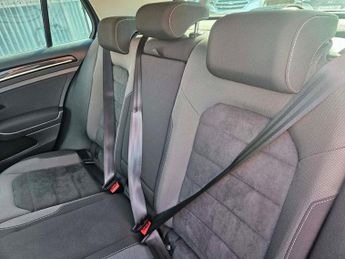 Volkswagen Golf GT TSI EVO DSG