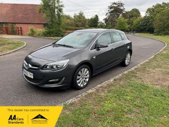 Vauxhall Astra SE 16 Valve great history low miles