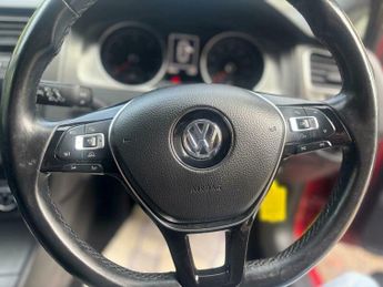 Volkswagen Golf SE TDI BLUEMOTION TECHNOLOGY DSG