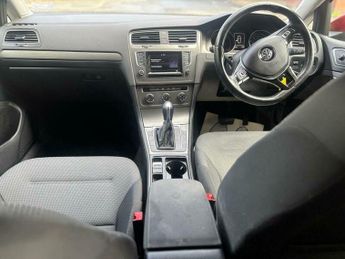 Volkswagen Golf SE TDI BLUEMOTION TECHNOLOGY DSG