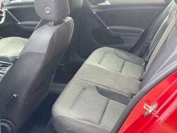 Volkswagen Golf SE TDI BLUEMOTION TECHNOLOGY DSG