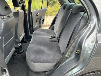 Nissan Micra SE