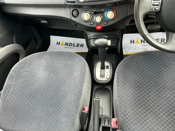 Nissan Micra SE