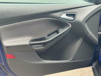 Ford Focus TITANIUM