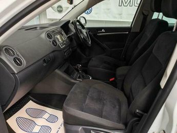 Volkswagen Tiguan 2.0 TDI BlueMotion Tech Match DSG 4WD Euro 5 (s/s) 5dr