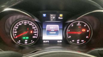 Mercedes C Class C 220 D AMG LINE