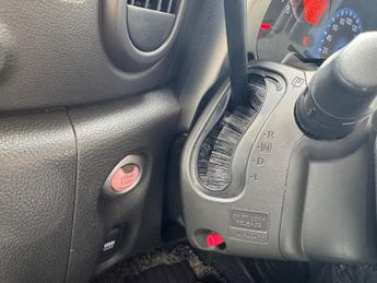 Nissan Cube 1.5 Hatchback 5dr Petrol CVT Euro 5 (110 ps)