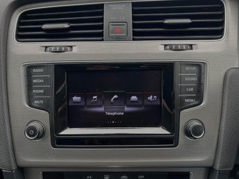 Volkswagen Golf MATCH TDI BLUEMOTION TECHNOLOGY DSG