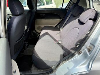 Daihatsu Sirion SE