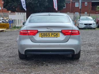 Jaguar XE 2.0d R-Sport Saloon 4dr Diesel Auto Euro 6 (s/s) (163 ps)