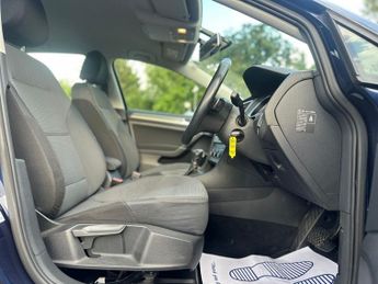 Volkswagen Golf TSI BlueMotion Tech SE Hatchback 5dr Euro 5