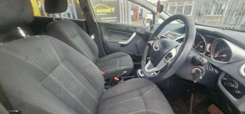 Ford Fiesta 1.4 Titanium Hatchback 5dr Petrol Automatic (154 g/km, 94 bhp)