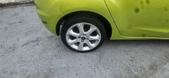 Ford Fiesta 1.4 Titanium Hatchback 5dr Petrol Automatic (154 g/km, 94 bhp)