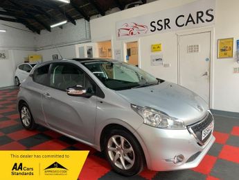 Peugeot 208 1.2 VTi PureTech Style Hatchback 3dr Petrol Manual Euro 5 (82 ps