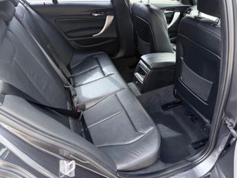 BMW 1 SERIES 118i M SPORT