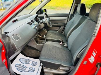Suzuki Swift VVTS GLX