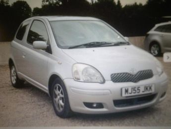 Toyota Yaris VVTI T SPIRIT AUTOMATIC