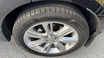 Land Rover Range Rover Velar 2.0 D240 SE SUV 5dr Diesel Auto 4WD Euro 6 (s/s) (240 ps)