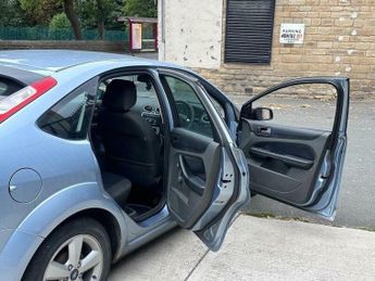 Ford Focus 1.6 Zetec Climate 5dr