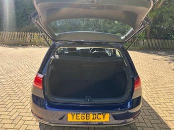 Volkswagen Golf SE NAVIGATION TSI EVO DSG