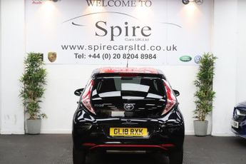Toyota AYGO VVT-I X-PRESS X-SHIFT