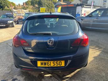 Vauxhall Astra 1.6 16v SRi Hatchback 5dr Petrol Auto Euro 5 (115 ps)