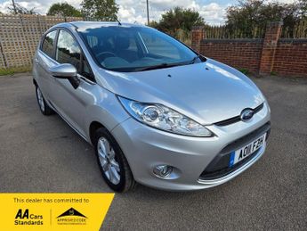 Ford Fiesta 1.25 Zetec Hatchback 5dr Petrol Manual (129 g/km, 81 bhp)