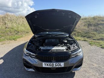 BMW 3 SERIES 2.0 320d M Sport Saloon 4dr Diesel Auto xDrive Euro 6 (s/s) (190